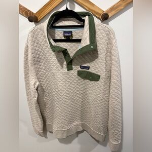 Patagonia WOMANS Organic cotton quilt snap T pullover